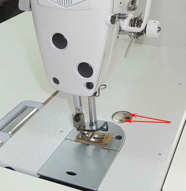 Guide ourleur double A11 ajustable de 15 mm à 25 mm pour piqueuse plate – Image 2